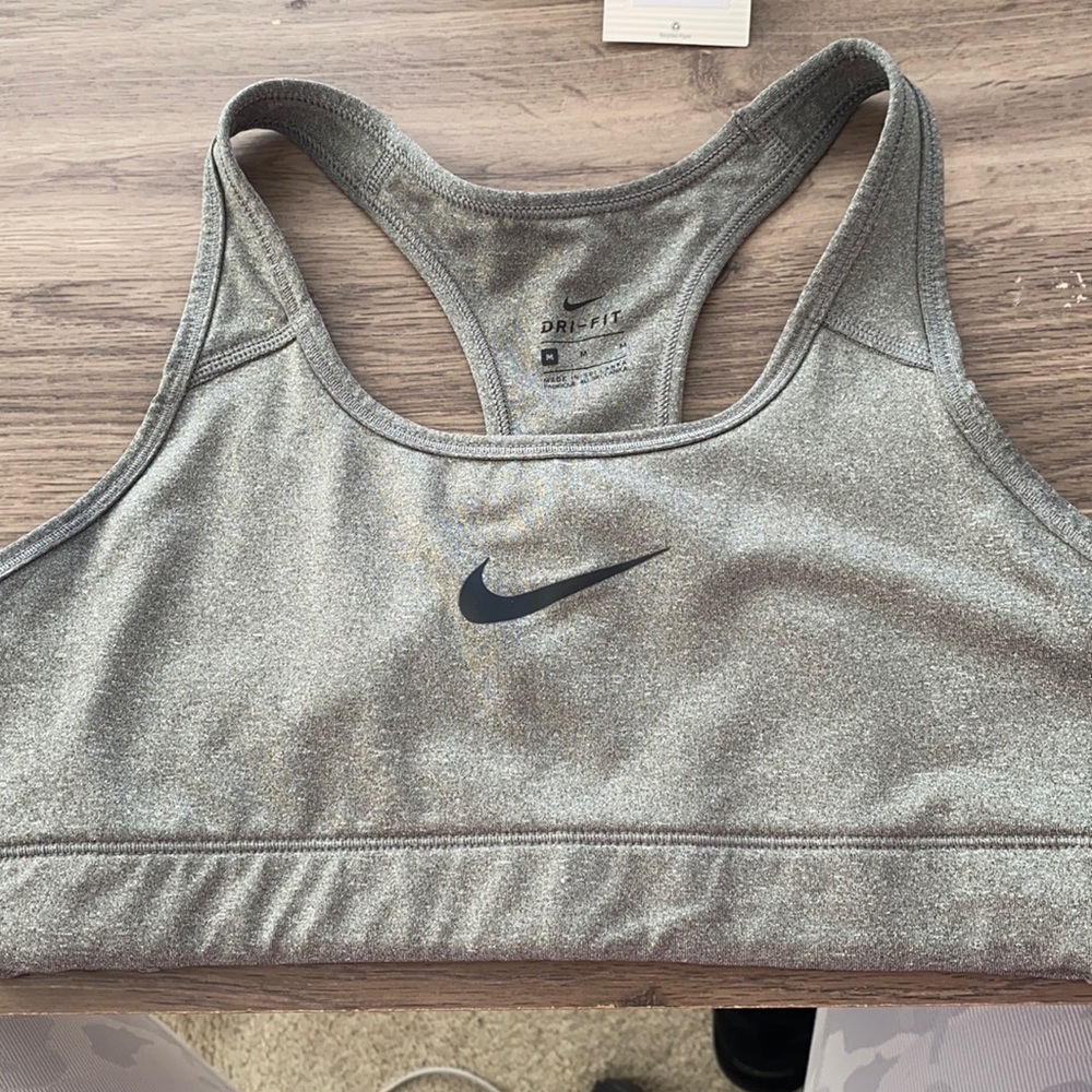 nike sports bra
